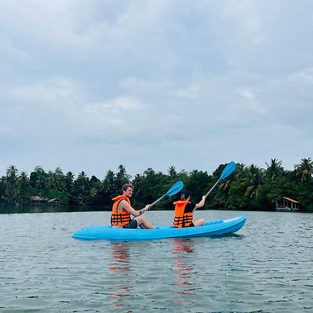 Aki Luna Lagoon Resort Hikkaduwa Exteriör bild